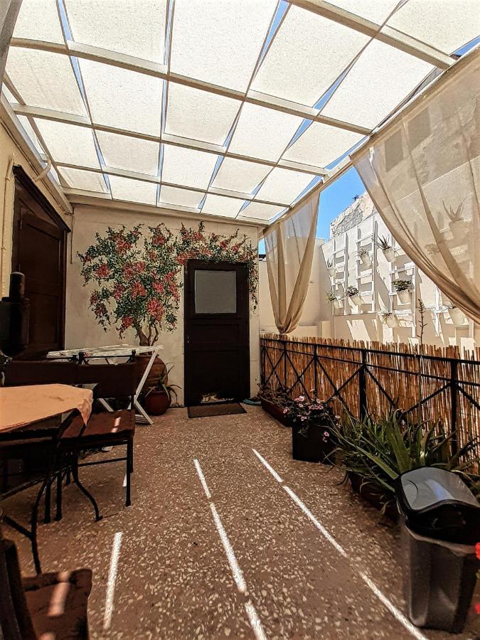 Central 9 Rooms エルムポリ エクステリア 写真