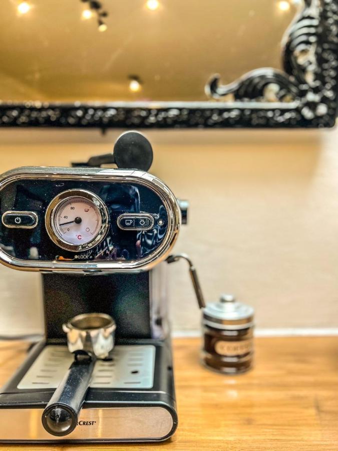 Central 9 Rooms エルムポリ エクステリア 写真